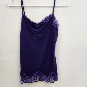 purple tank top
